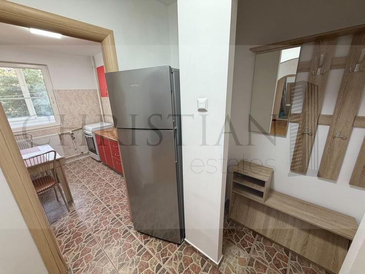 Apartament cu 2 camere semidecomandat, mobilat în Domenii
