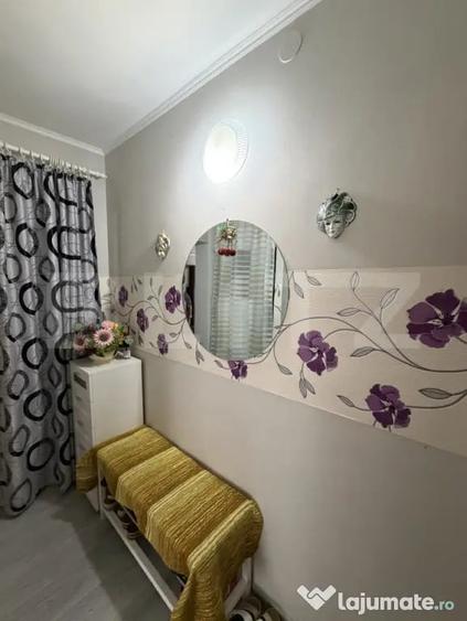 Apartament cu 2 camere semidecomandat în Micro 19