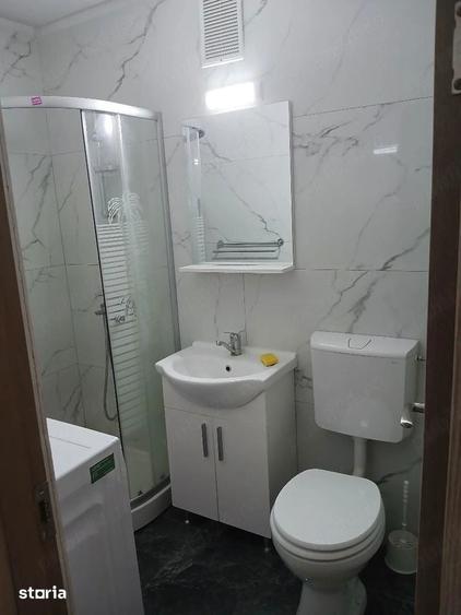Garsoniera zona girocului Etaj 1 Pret 200 euro - 4