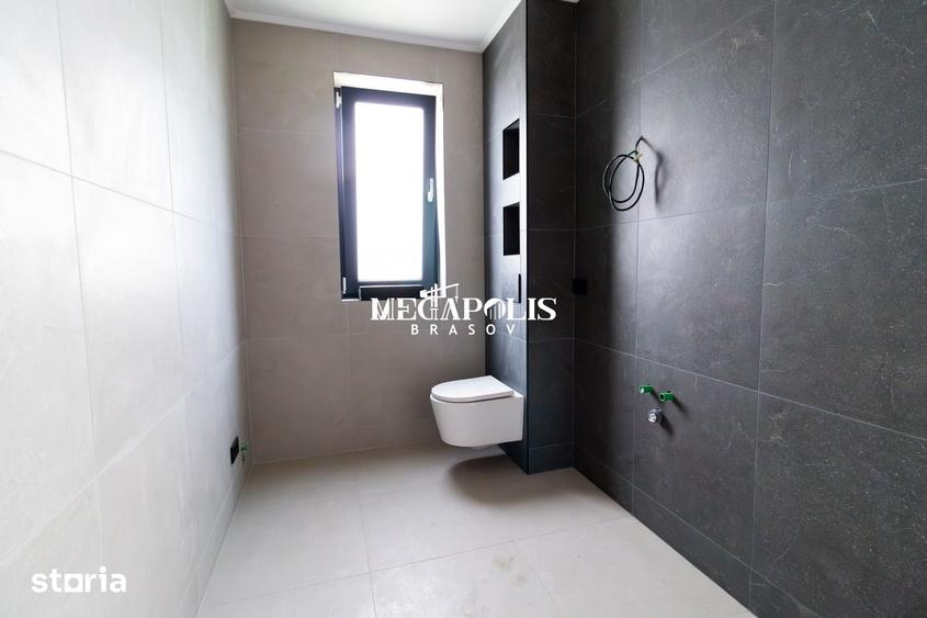Casă cu 4 camere cu Teren 350 Mp în Ghimbav