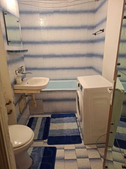 Apartament cu 2 camere decomandat în Podgoria