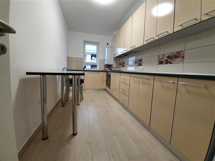 Apartament cu 2 camere decomandat în Avantgarden