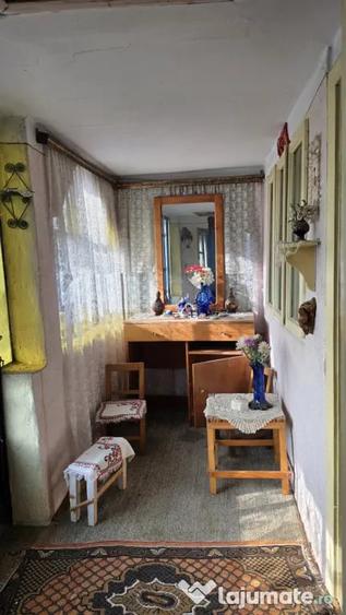 Casă cu 4 camere cu Teren 600 Mp în Central