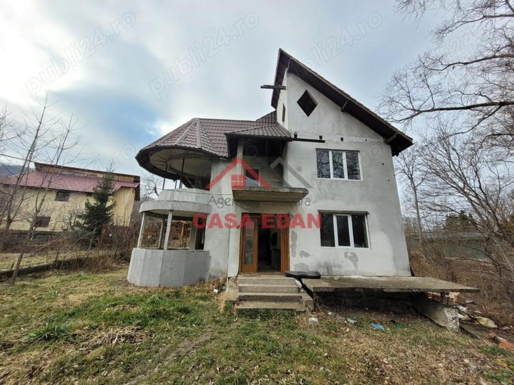Casă cu 3 camere în Breaza