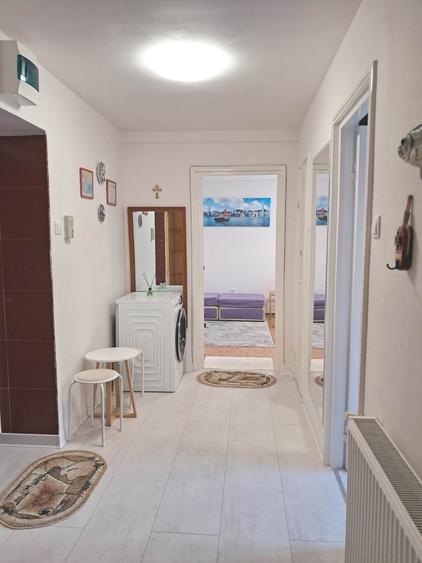 Apartament cu 2 camere decomandat în Cedonia