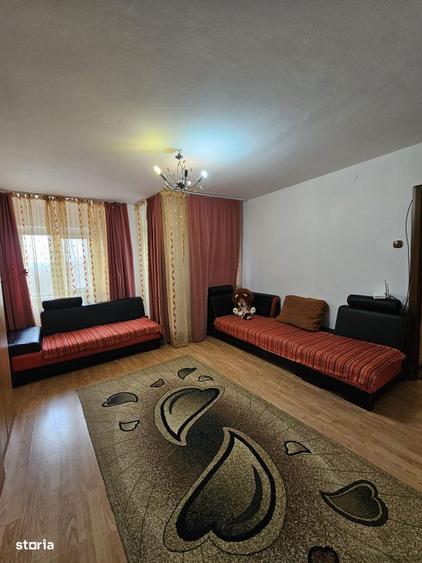 Apartament cu 3 camere decomandat în George Enescu