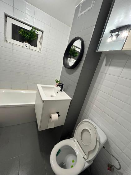 Apartament cu 3 camere de vânzare , zona Doraly - 10