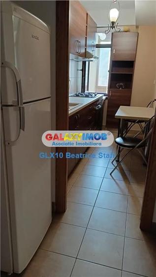 Apartament cu 2 camere semidecomandat, mobilat în Apusului
