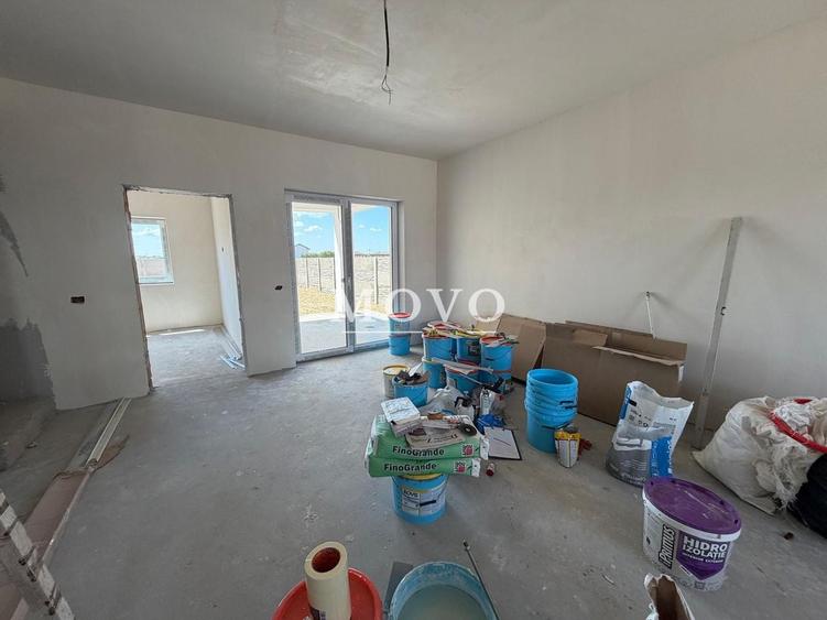 Duplex cu 4 camere cu Canalizare în Săcălaz