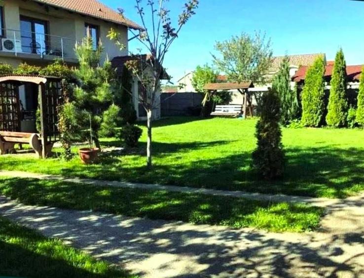 Casă cu 4 camere în Central
