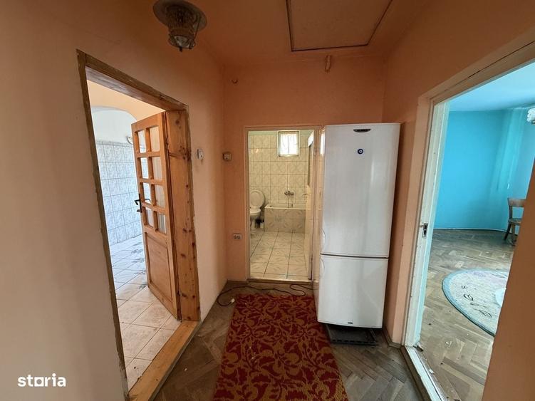 Casă cu 4 camere în Central