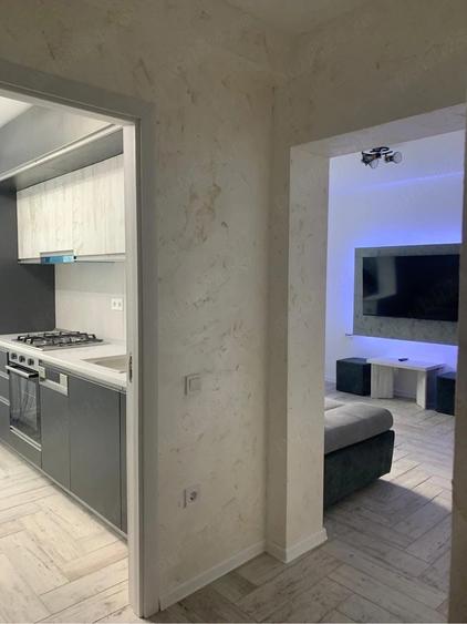 Apartament cu 2 camere semidecomandat în Calea București