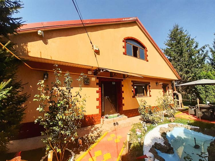 Casă cu 4 camere cu Teren 600 Mp în Păcurari