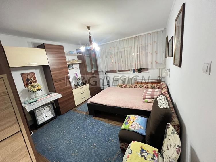 Inchiriez apartament o camera in Buziasului - 1