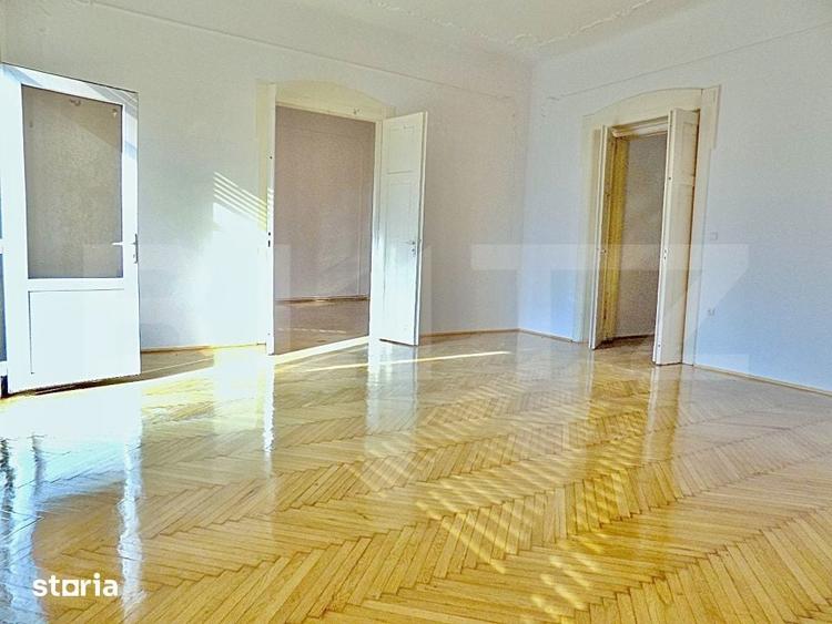 Apartament cu 4 camere decomandat în Fabric