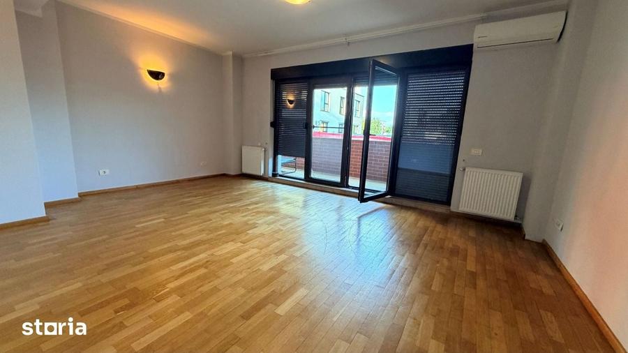 Apartament cu 3 camere decomandat în Străulești