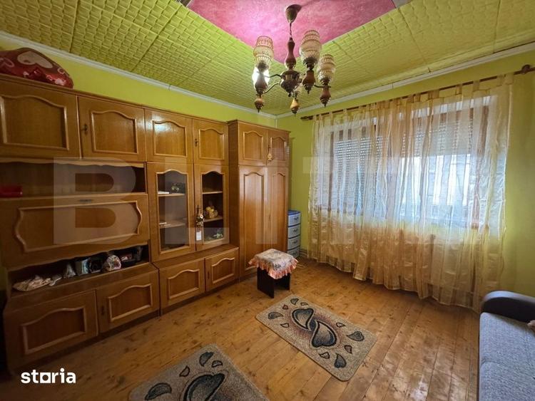 Casă cu 4 camere cu Teren 2000 Mp în Beriu