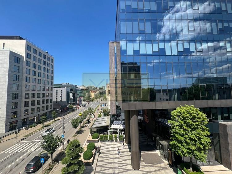 Apartament cu 2 camere decomandat, mobilat în Ultracentral