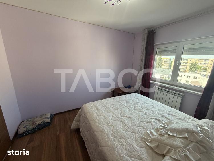 Apartament cu 3 camere decomandat în Central