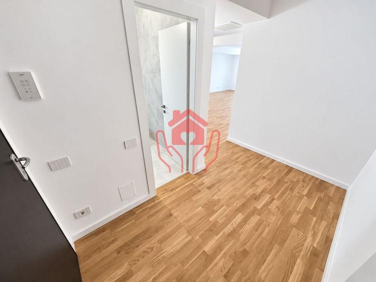Apartament cu 3 camere semidecomandat în Iancu Nicolae
