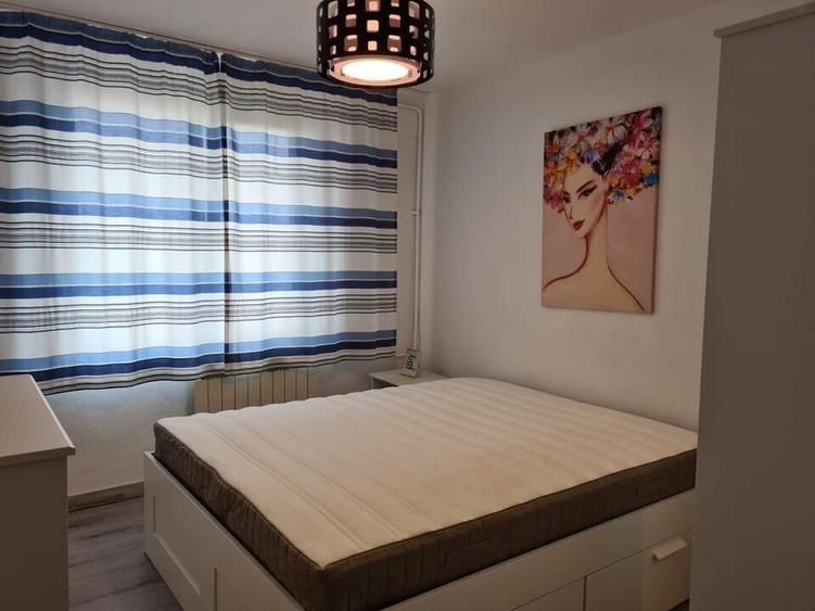 Apartament cu 3 camere semidecomandat, mobilat în Olteniței