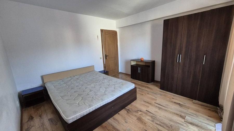 Apartament cu 2 camere decomandat în Florești