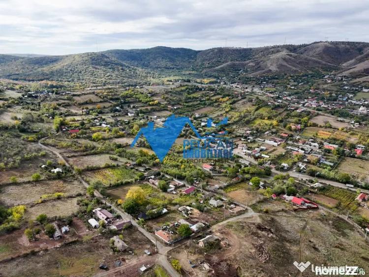 Teren de 3044 mp, în Niculițel