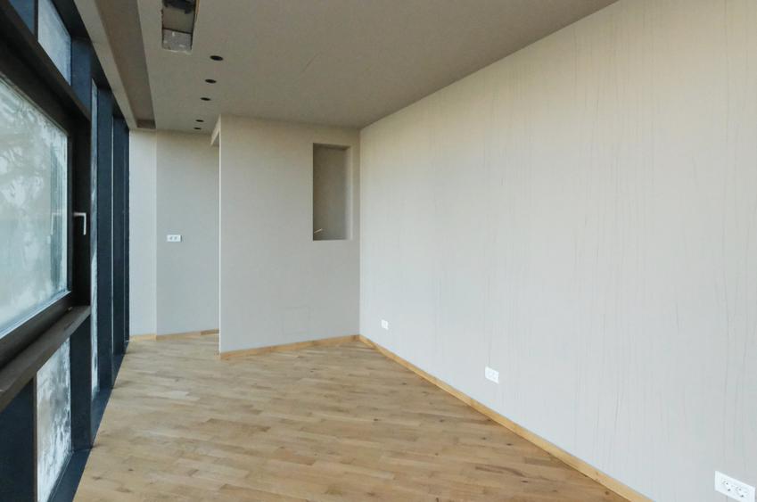 Apartament cu 4 camere în Dacia