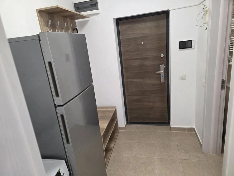 Garsonieră decomandată în Central