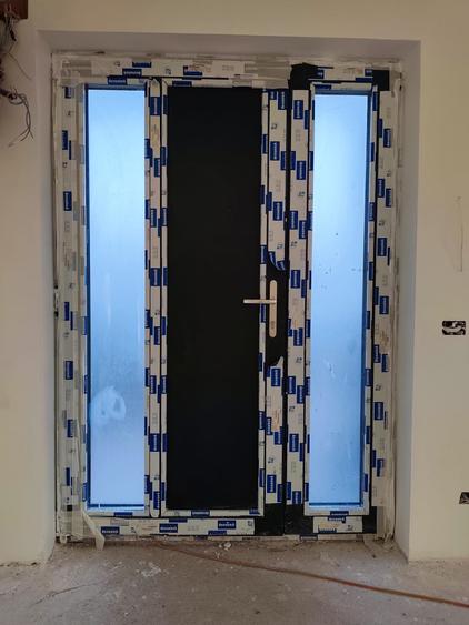 Casă individuală cu 4 camere cu Canalizare în Gulia