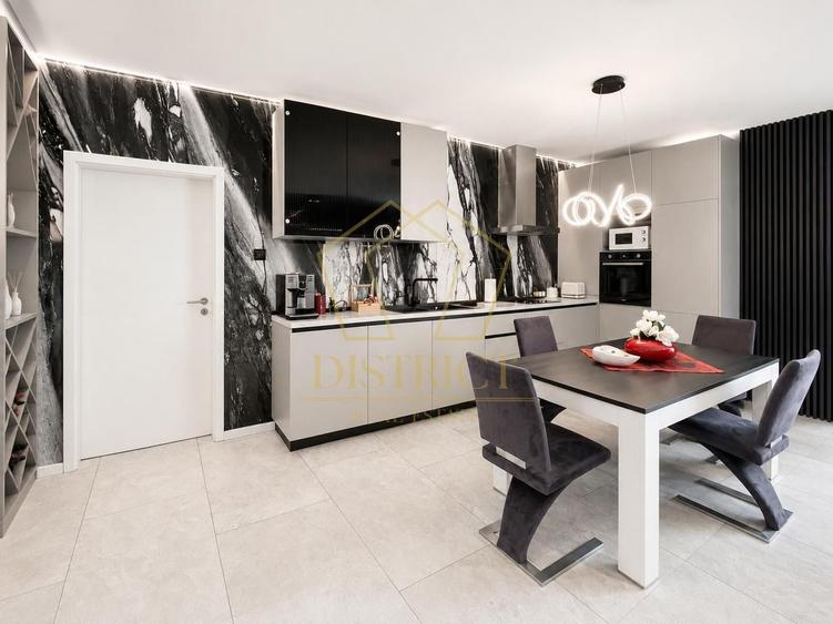 Apartament cu 3 camere decomandat, mobilat în Torontalului