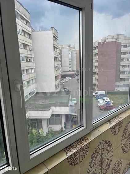 Apartament cu 2 camere decomandat în Energiei