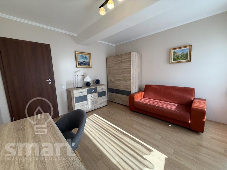 Apartament cu 3 camere semidecomandat, mobilat în Gheorgheni