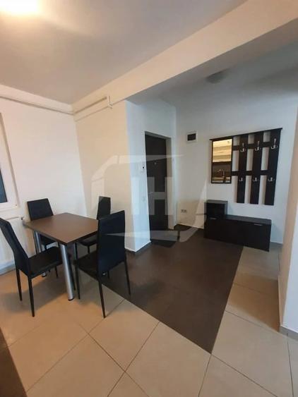 Apartament cu 3 camere semidecomandat în Iris