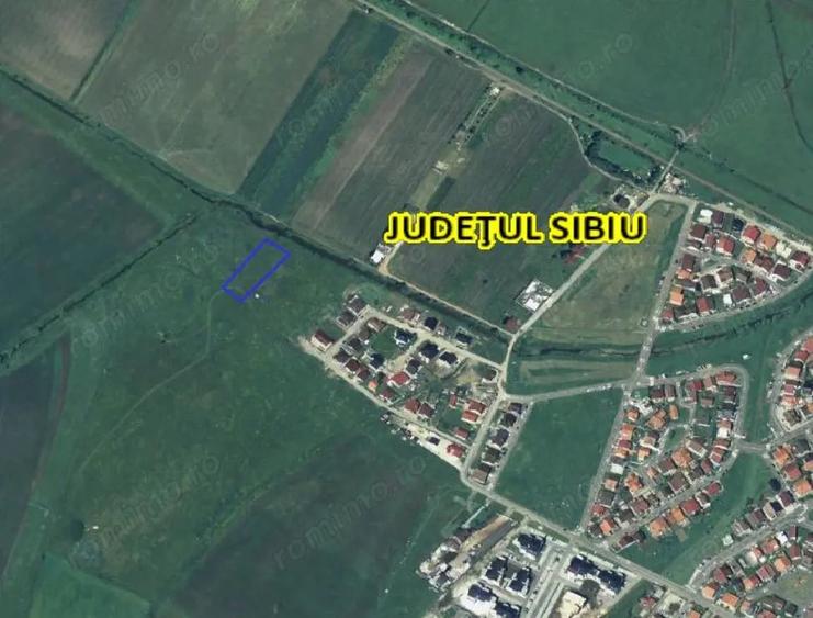 Teren de 2410 mp, în Tineretului