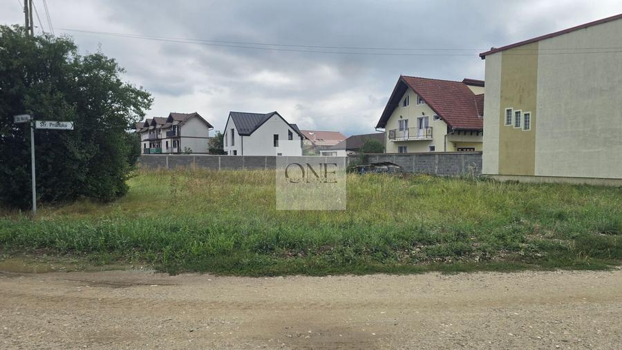 Teren Construcții intravilan de 744 mp, în Sud