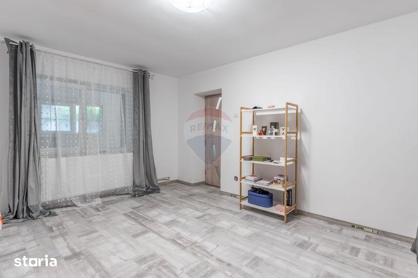Casă cu 4 camere decomandat cu Teren 196 Mp în Galata