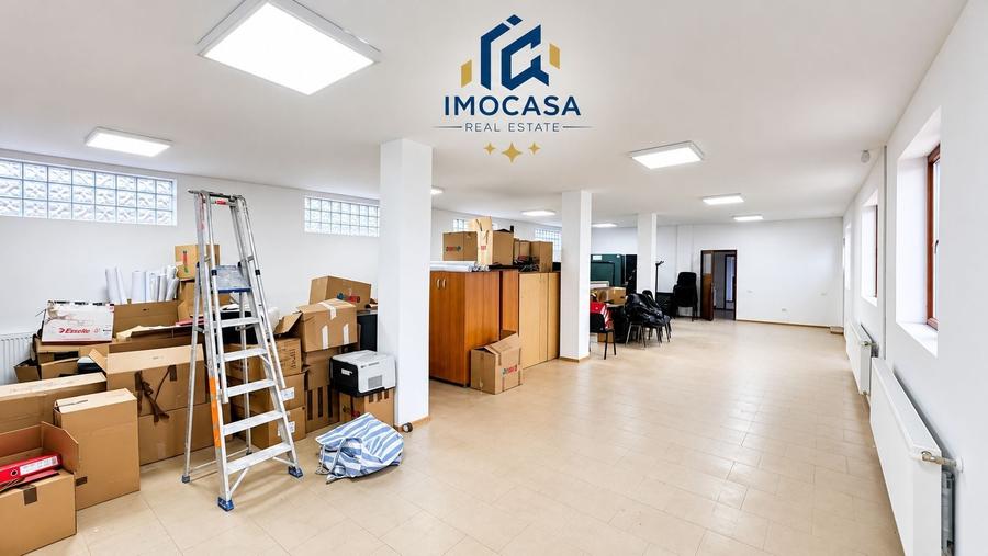 Spațiu comercial, de 240 mp, în Aradul Nou