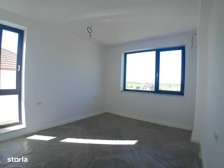 Casă cu 4 camere în Mogoșoaia