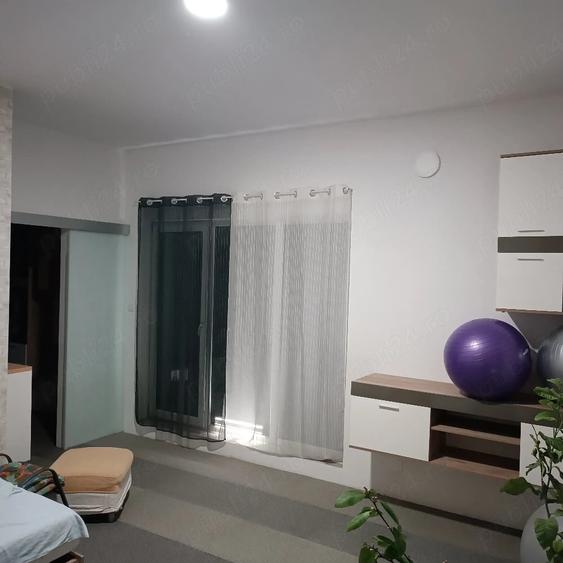 Apartament cu 2 camere semidecomandat în Florești