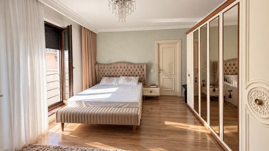 Apartament cu 4 camere decomandat, mobilat în Bucureștii Noi