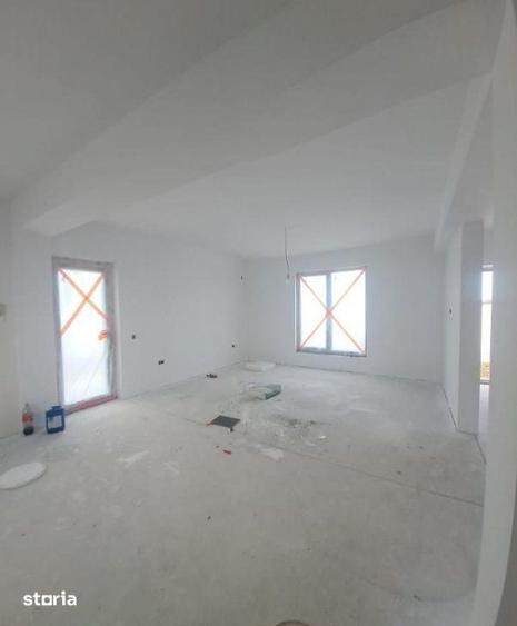 Casă cu 3 camere cu Teren 320 Mp în Central
