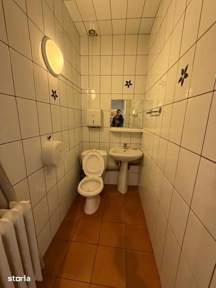 Casă cu 6 camere cu Teren 60 Mp în Vitan