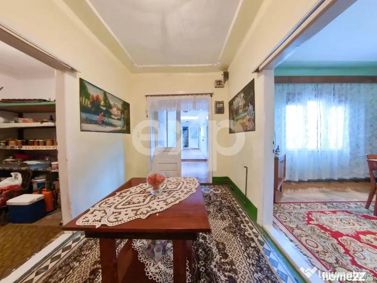 Casă cu 4 camere cu Teren 95 Mp în Central
