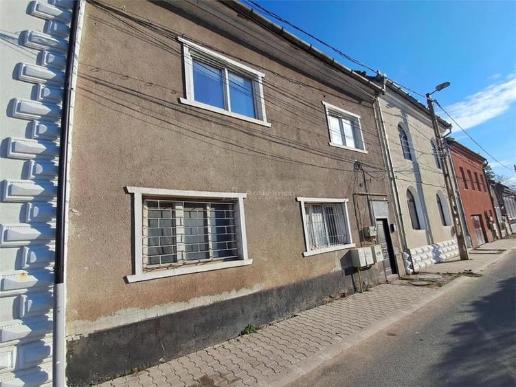 Apartament cu 2 camere nedecomandat în Muncitoresc