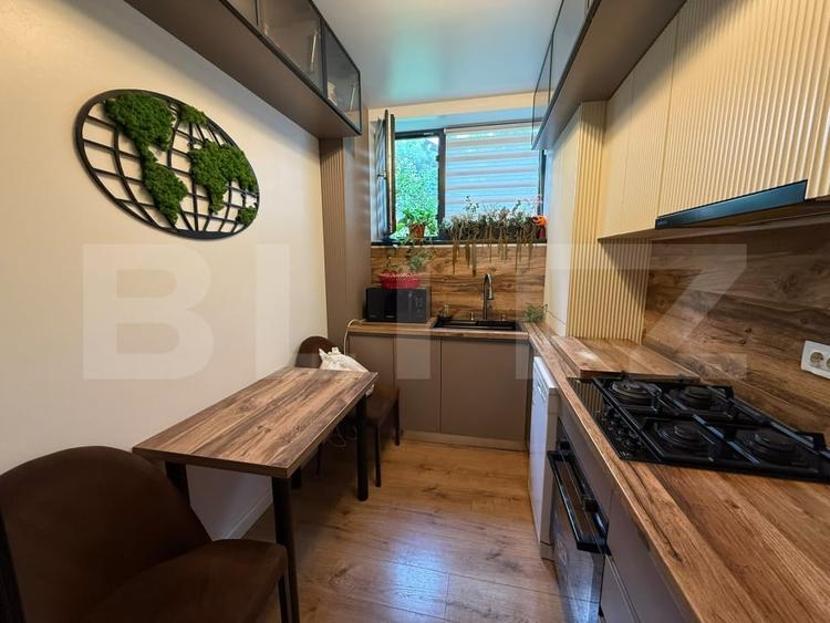 Apartament cu 3 camere decomandat, mobilat în Păcurari