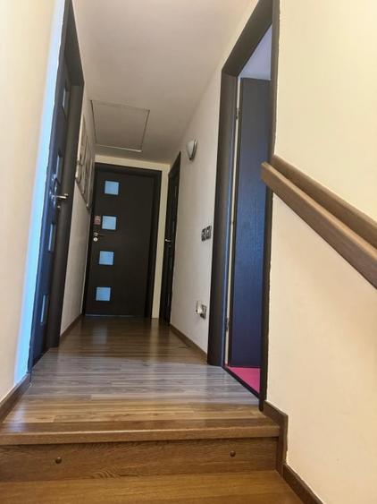 Casă cu 4 camere cu Teren 450 Mp în Domnești