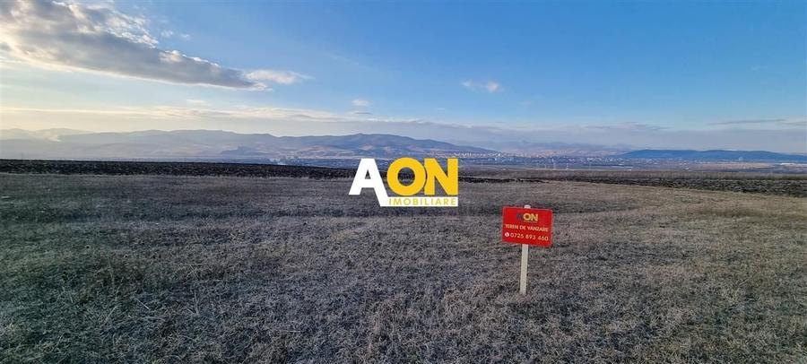 Teren Construcții intravilan de 789 mp, în Oarda