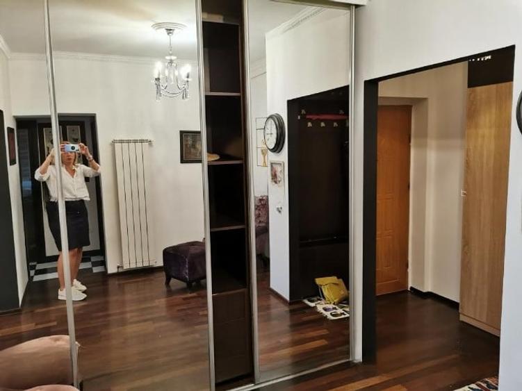 Apartament cu 2 camere decomandat, mobilat în Calea Victoriei