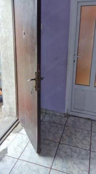 Casă cu 4 camere în Bereasca